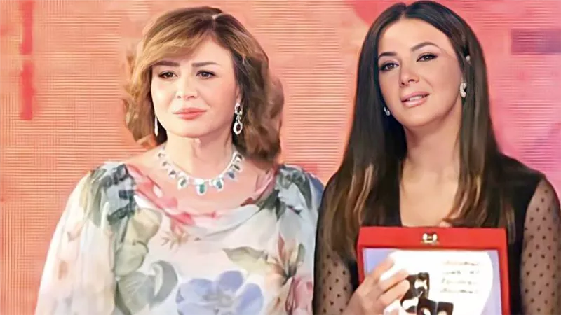 إلهام شاهين عن تكريمها في القومي للمسرح : دنيا وإيمي امتداد لفن سمير غانم ودلال عبدالعزيز