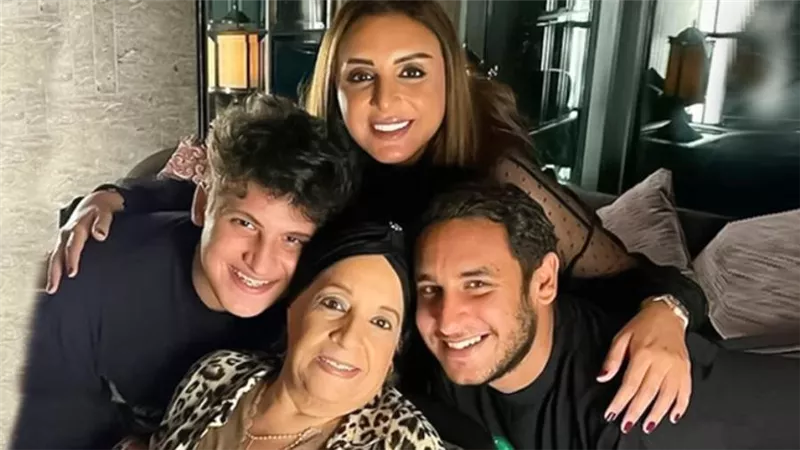 ظهور أول لوالدة أنغام في عيد ميلاد ابنها عمر الـ 24