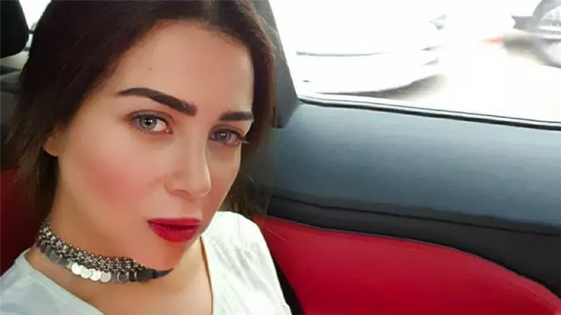 بعد ظهورها الأخير على السوشيال ميديا .. كيف تسببت مي عز الدين في تراجع نجوميتها؟
