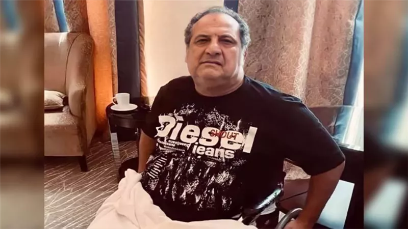 خالد الصاوي بعد ظهوره على كرسي متحرك : المسكنات عملت معايا الدنيئة 