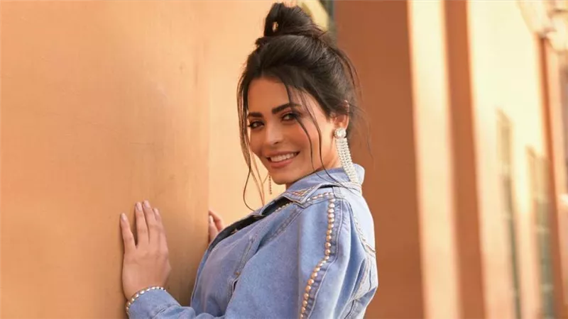 أسماء جلال : مسلسل ورق التوت يناقش زواج القاصرات وختان الإناث 
