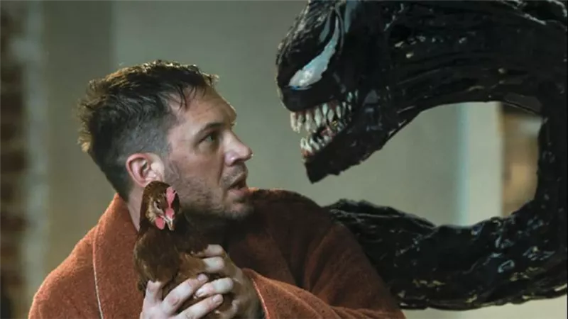 فيلم Venom يقترب من نصف مليار دولار إيرادات حول العالم بعد شهر من طرحه 