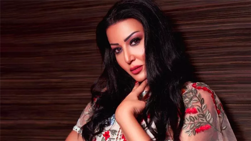 سمية الخشاب : لم أتعاقد على أي مسلسلات في رمضان المقبل ولا أعرف شئ عن مسلسل ظروف خاصة