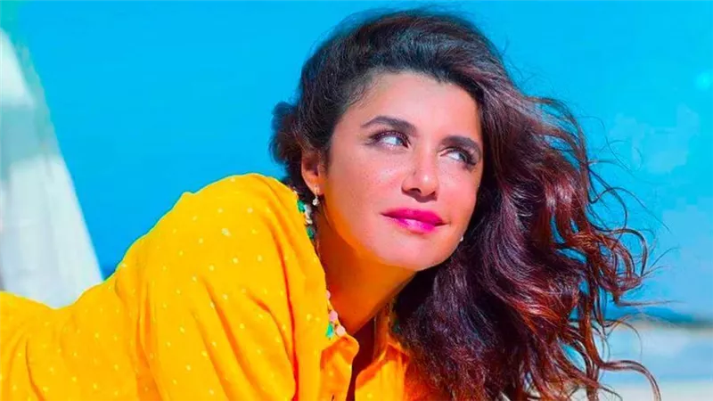 غادة عادل : خايفة من وقوفي علي خشبة المسرح لأول مرة في مسرحية عفريتة نص الليل