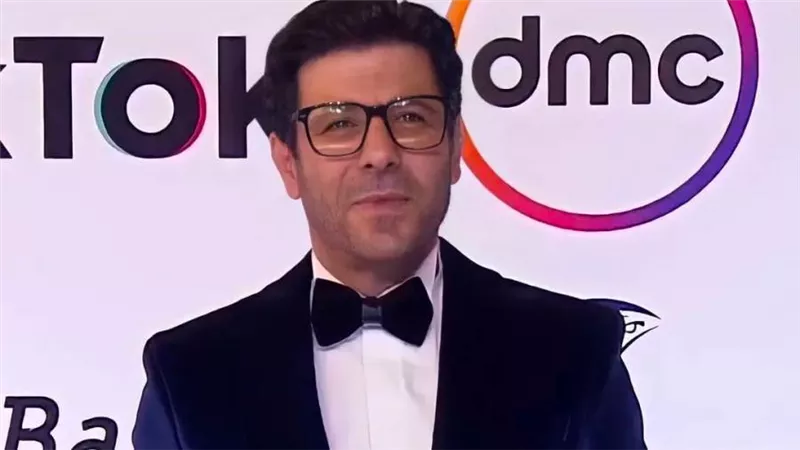 إياد نصار : كريم عبدالعزيز نجم يستحق التكريم وبقينا أصحاب بعد فيلم الفيل الأزرق 2