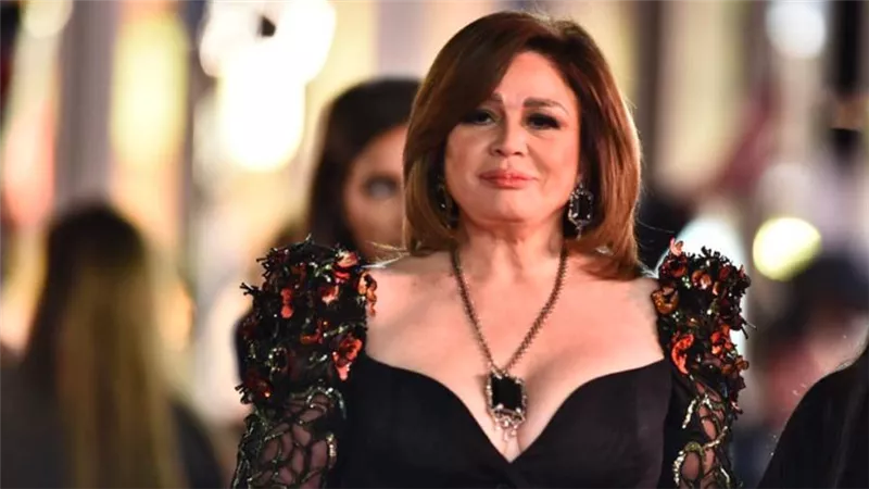 إلهام شاهين : هند رستم أكثر النجمات تنوعًا في أدوارها وأرشح أحمد السقا لجائزة فاتن حمامة في الدورة القادمة