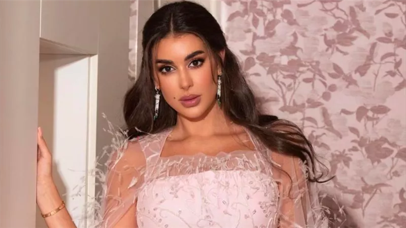 للمرة الرابعة .. ياسمين صبري ضمن قائمة أجمل 100 وجه في العالم 2021