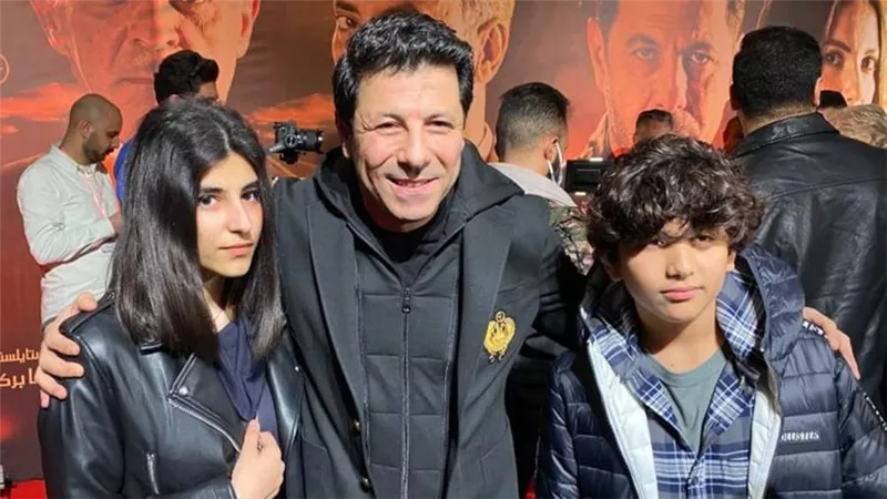 بالصور : أول مرة عائلة إياد نصار فى العرض الخاص لفيلم الكاهن