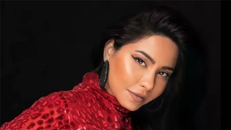 شيرين عبدالوهاب : كنت أغني في الأفراح الشعبية قبل الشهرة وفي جن بيكلمني