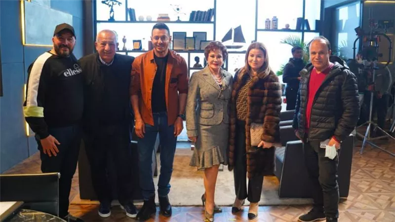 كامل أبو علي يزور لوكيشن تصوير مسلسله دايما عامر بطولة مصطفى شعبان 