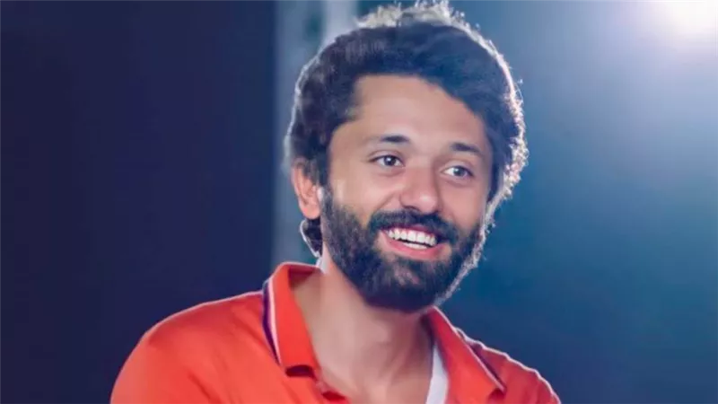 كريم محمود عبدالعزيز بعد تحقيق الغزالة رايقة 120 مليون مشاهدة فى شهر : شكرا إنها عجبتكم