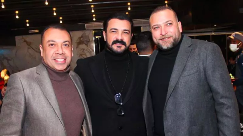 محمد رجب يتجه للبيزنس ويفتتح كافيه في منطقة الشيخ زايد