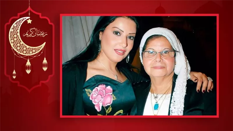 تعتبرها صديقتها المقربة وصممت لها معظم أزيائها .. سمية الخشاب تعلن وفاة والدتها وتشييع الجنازة في الإسكندرية غدًا