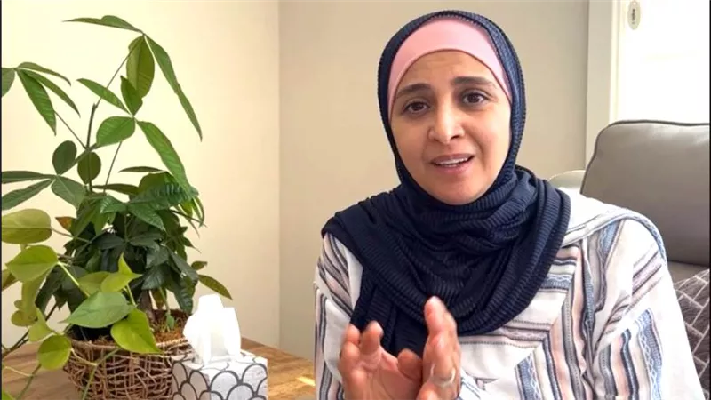 حنان ترك : أنا مش داعية إسلامية وجاهلة سياسيًا وأصحابي زعلوا مني على كلام مقولتوش