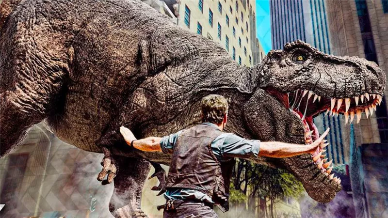 فيلم Jurassic World يحصد 770 مليون دولار إيرادات بعد 20 يوم عرض