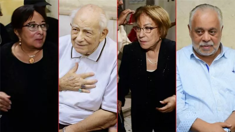 بالصور .. سميحة أيوب ورشوان توفيق وسميرة عبدالعزيز وأشرف زكي في عزاء رجاء حسين بالحامدية الشاذلية