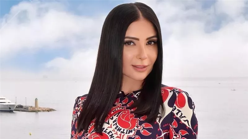 صناع مسلسل لام شمسية بطولة منى زكي يفكرون في طرحه من 15 حلقة رمضان 2023