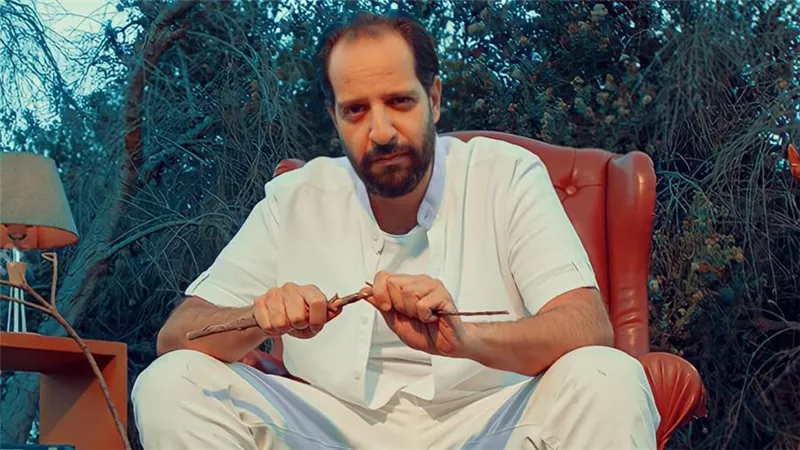 أحمد أمين يبدأ التحضير لأول بطولة سينمائية له بعنوان كلام في سري