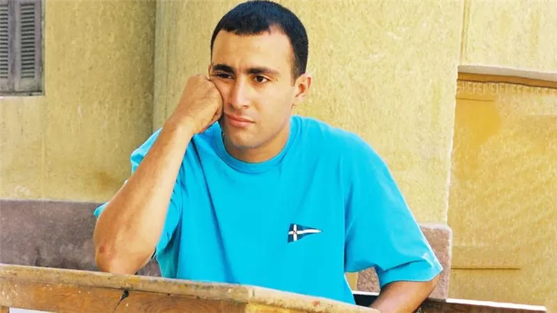 back to school .. أحمد السقا هرب من المدرسة بسبب برنامج نادي السينما واشتهر بحبه لكرة القدم