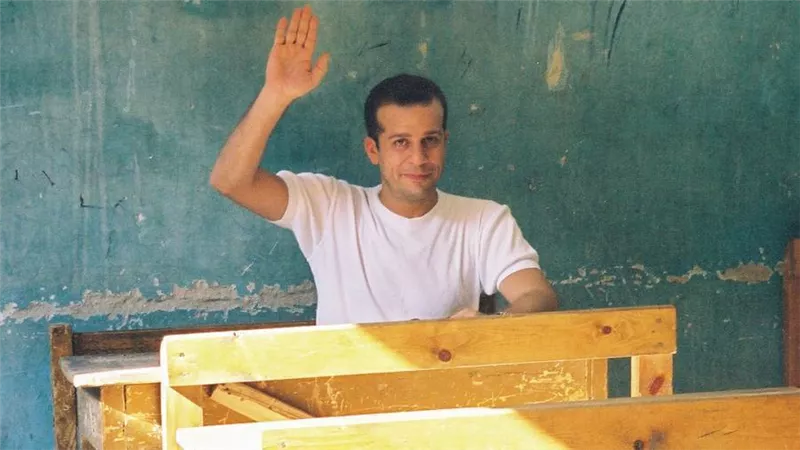 Back To School .. شريف منير كان يهرب لدخول السينما وكان عنده عقدة من حمامات المدرسة