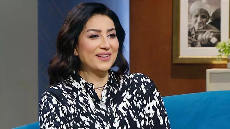 وفاء عامر : زوجي علمني الاحتشام ومنعني من لبس العريان ومش بنزل من البيت بدون إذنه