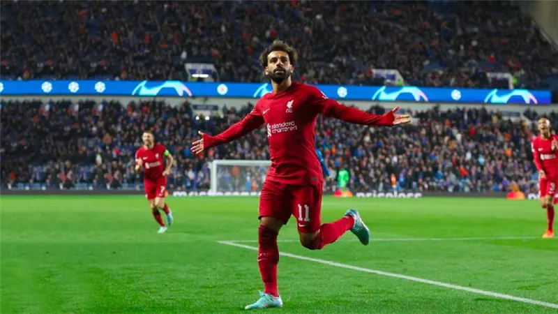 محمد صلاح يقود ليفربول للفوز على السيتي ويلحق بالمتصدر الهزيمة الأولى 