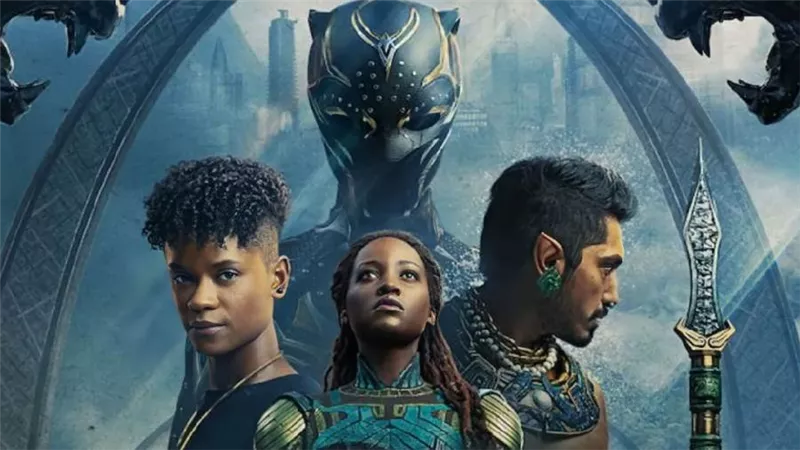 رغم غياب بطله الأساسى شادويك بوسمان .. فيلم Black Panther يحصد 330 مليون دولار في 4 أيام