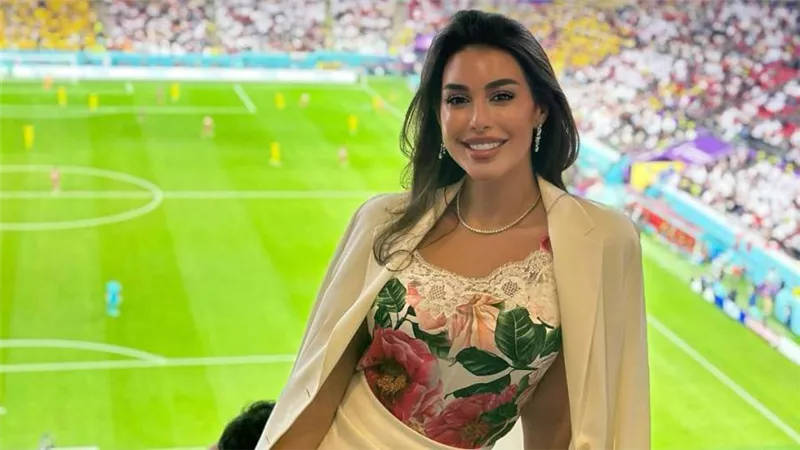 ياسمين صبري تنشر صور من مباراة قطر والإكوادور من منصة الـ vip التى يصل ثمنها لـ 22 ألف دولار