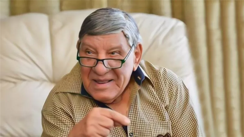 وفاة الإعلامي مفيد فوزي عن عمر يناهز الـ 89 عاماً وصلاة الجنازة بكنيسة المرعشلي والعزاء غداً