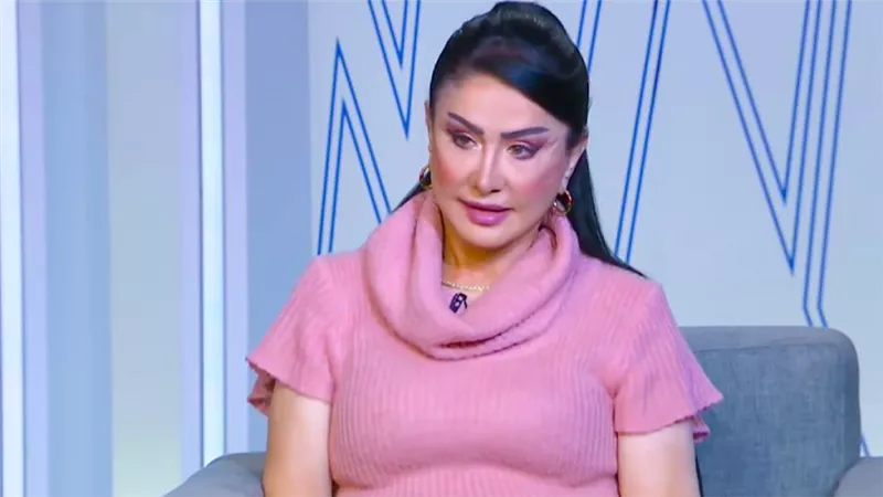 وفاء سالم : أعيش وحيدة وفكرت في الانتحار بسبب مشكلات وجهي 
