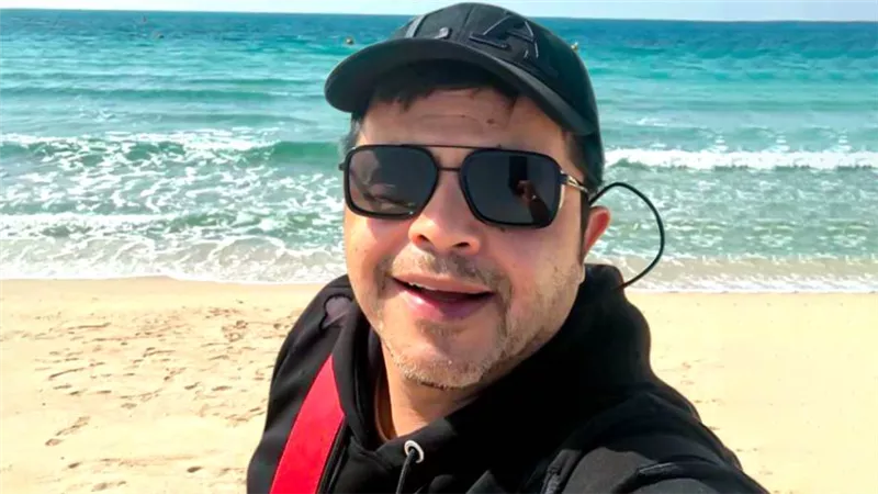 محمد هنيدي .. تقاضي 100 ألف جنيه وسيارة عن فيلم صعيدي في الجامعة الأمريكية