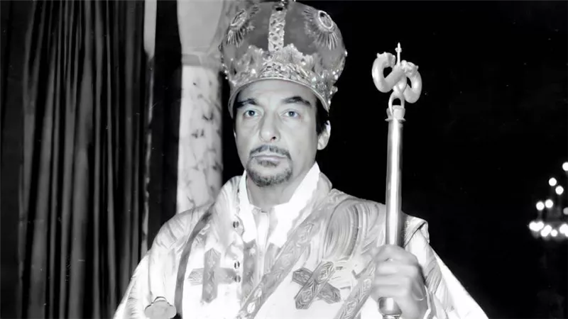 صحافة زمان .. حكاية فيلم الراهب الذي طُرد رشدي أباظة بسببه من مصر