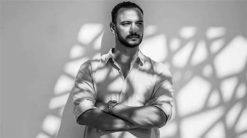 تحت الوصاية وحرب الجبالي وليلة العيد ووش في وش .. 4 أعمال ينتظر أحمد خالد صالح عرضها