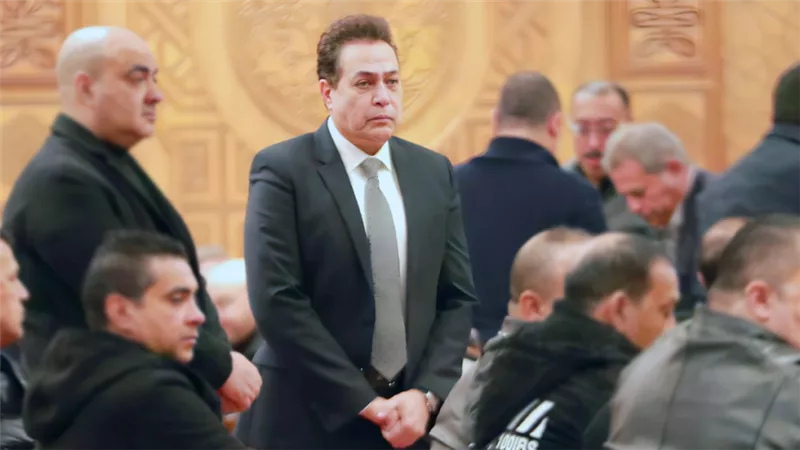 بالصور .. كل النجوم في عزاء شقيق حكيم بمسجد الشرطة بمدينة الشيخ زايد 