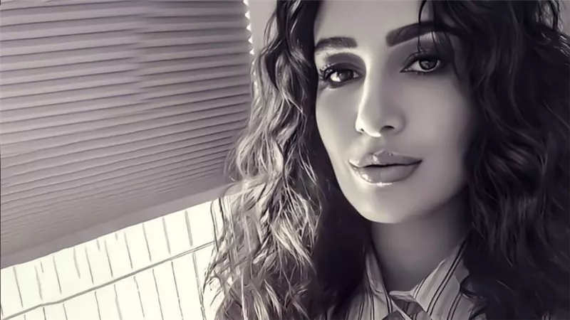 حلا شيحة بصورة جديدة بدون حجاب : تعلمت القوة بسبب قراراتي الخاطئة