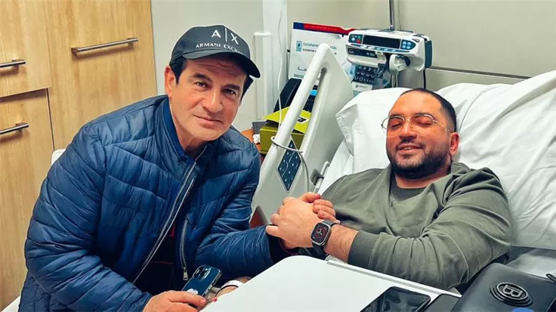 محمد ثروت : ابني أصيب بمرض مناعي كان هيأثر على المخ وحالياً بيتعالج في ألمانيا