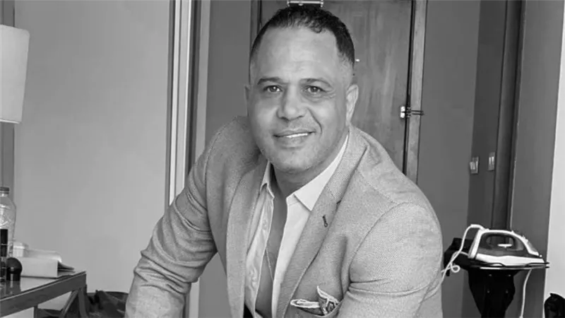 وفاة مصطفى درويش وتشييع الجنازة عقب صلاة العصر من مسجد الحصري