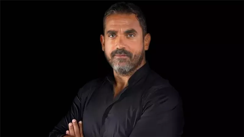 باشا مصر .. لماذا أصبح أمير كرارة نجماً لشباك السينما رغم قلة أفلامه؟