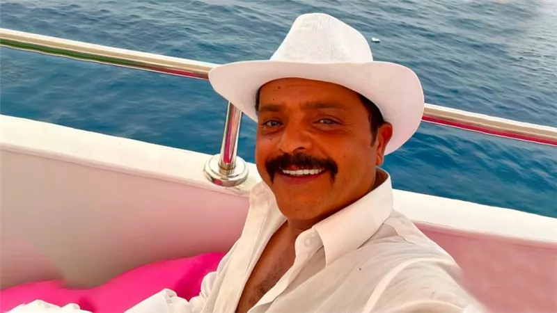 محمد هنيدي ينتهي من تصوير آخر مشاهد مرعي البريمو والعرض قريباً 