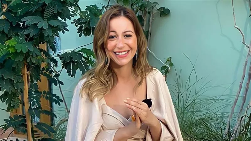 منة شلبي تتعاقد على فيلم جديد بعنوان قاعة أوركيد والتصوير بعد الانتهاء من فرقة الموت