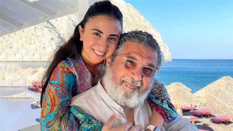 ابنة ماجد الكدواني : والدى أكتر حد بيشجعنى ولن أخوض تجربة التمثيل وأدرس حاليًا موسيقى لاحتراف الغناء