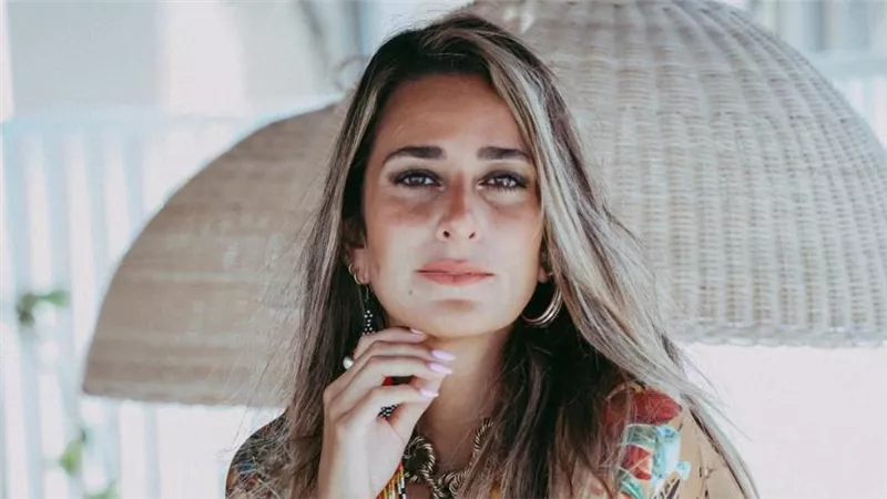 موسم الرياض 2023 .. أمينة خليل تقف على خشبة المسرح لأول مرة بمسرحية سناب شات