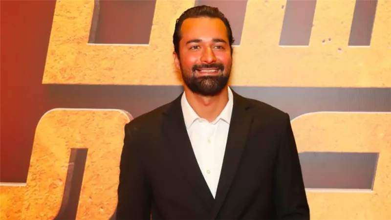 فيلم حسن المصري لـ أحمد حاتم يحصد 364 ألف جنيه إيرادات في أول ليلة عرض