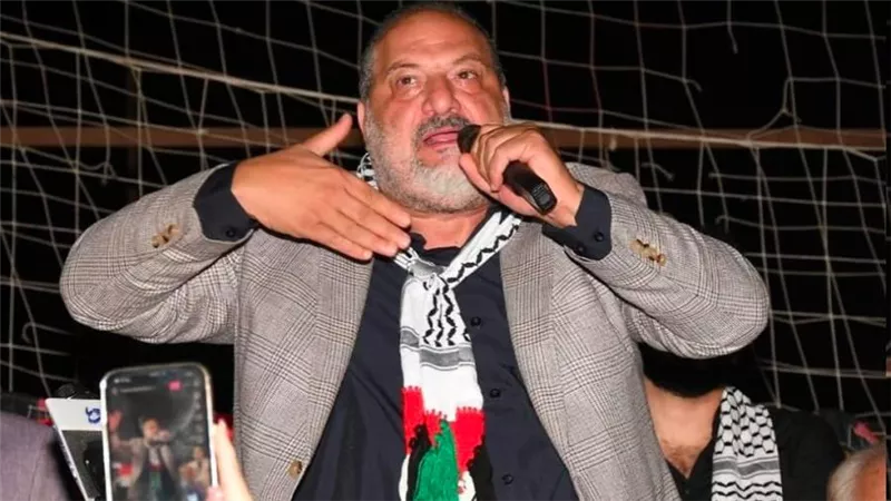 داخل مقر نقابة المهن التمثيلية .. النجوم ينظمون وقفة تضامنية مع الشعب الفلـ سطيني 