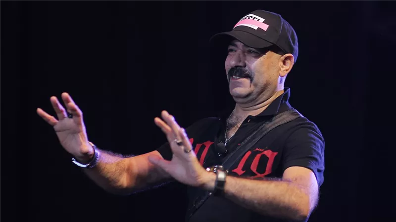 محمد سعد يعيش مع زوجة قبيحة وعفريت ضمن أحداث فيلم دكتور عدوه