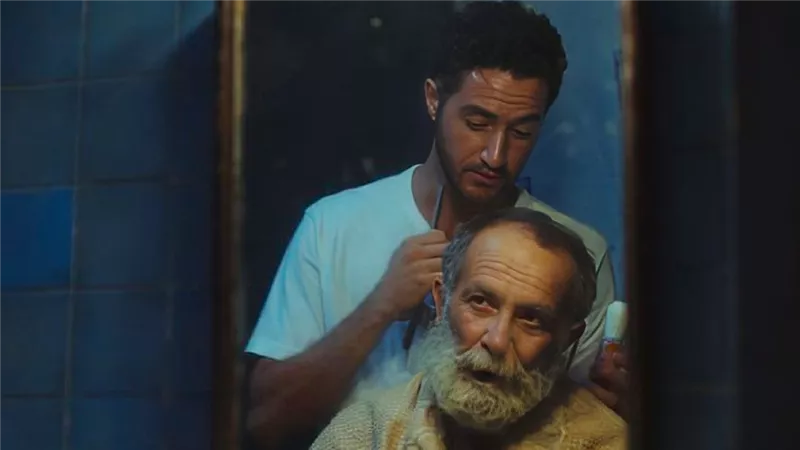 فيلم كولونيا بطولة أحمد مالك وكامل الباشا يفوز بـ 5 جوائز في مهرجان فينسيا