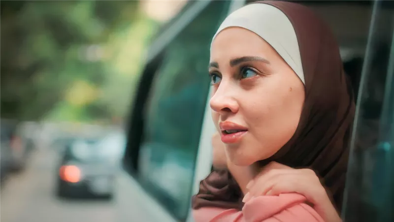 كم ثمن ياسمين رئيس في السينما قبل عرض الفستان الأبيض 20 نوفمبر؟