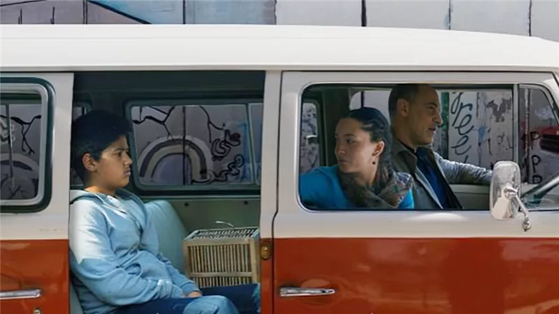 أحلام عابرة .. كل ما تريد معرفته عن فيلم افتتاح مهرجان القاهرة السينمائي الليلة