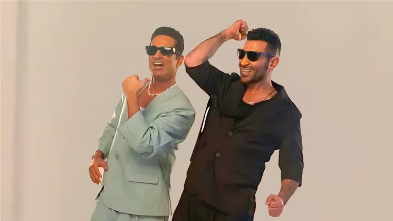 أحمد سعد يحتفل بعيد ميلاد شقيقه عمرو : هتفضل بالنسبة لي الأكبر والأعلى والأعظم