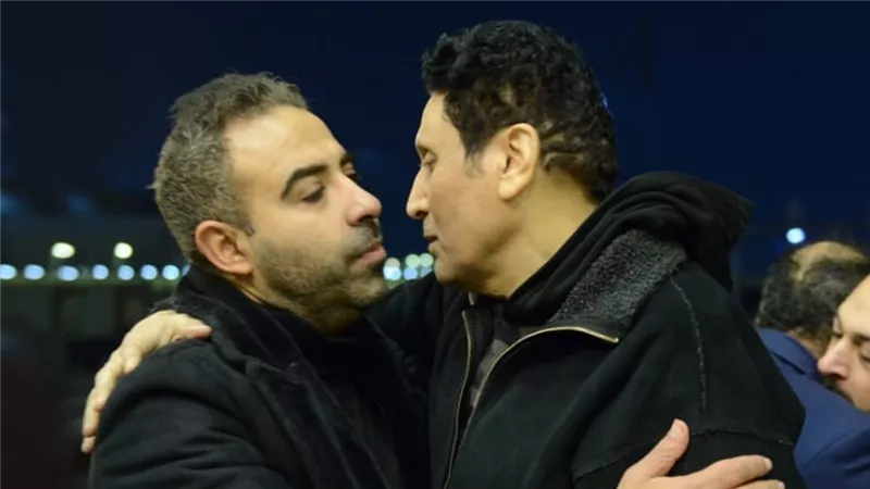  بالصور .. كل النجوم في عزاء أحمد عدوية بمسجد المشير طنطاوي